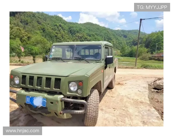 190 匹马力 + 机械四驱，勇士汽车越野能力实测